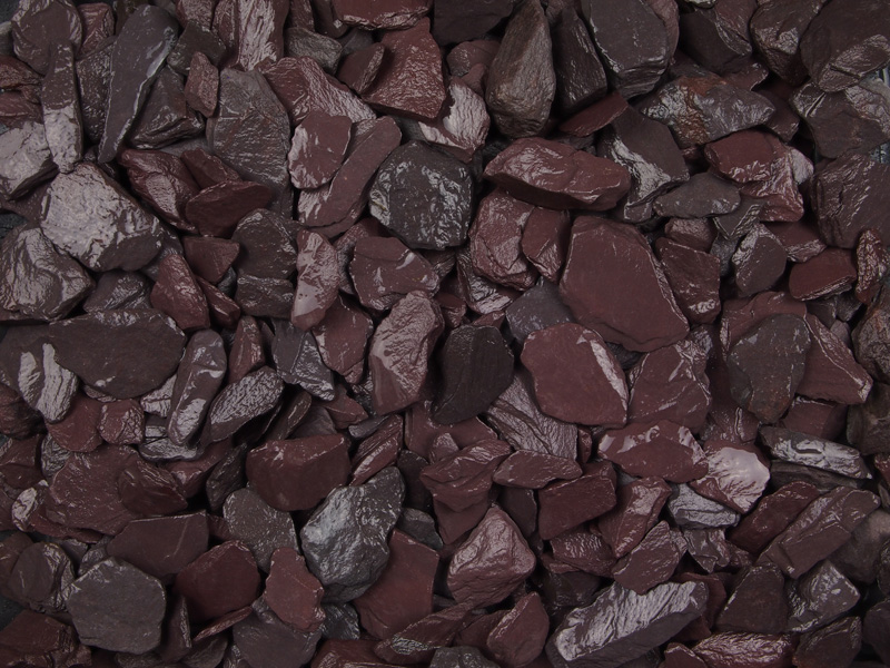 Plum Slate Chippings for decorative landscaping and garden designs